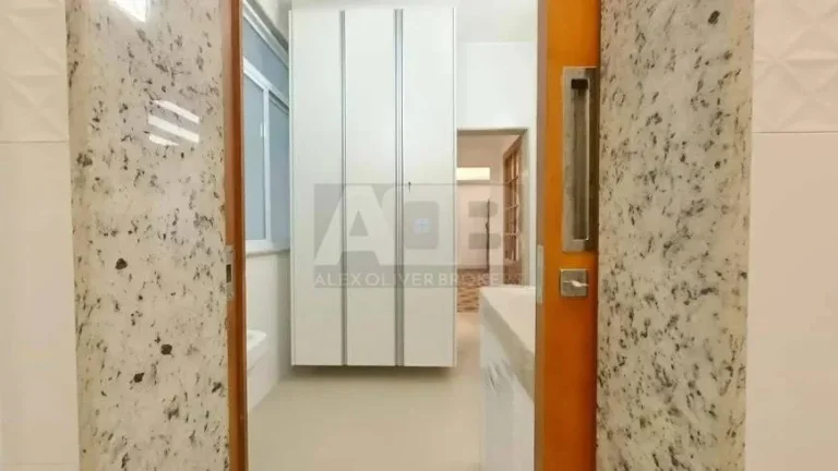 Imagem Apartamento de 2 quartos à venda no Leblon, 67m2, 1vga, na Bartolomeu Mitre