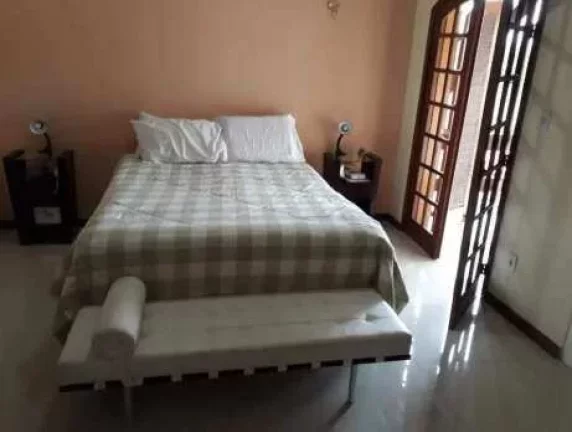 Imagem Casa de condomínio à venda em Niterói, Vila Progresso, com 4 quartos, 400m2