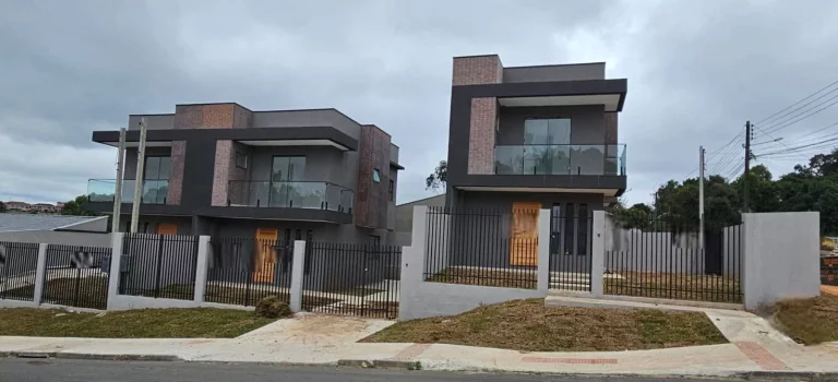 Imagem Sobrado 01 Novo no Bairro Cachoeira - Almirante Tamandaré - R$495 MIL