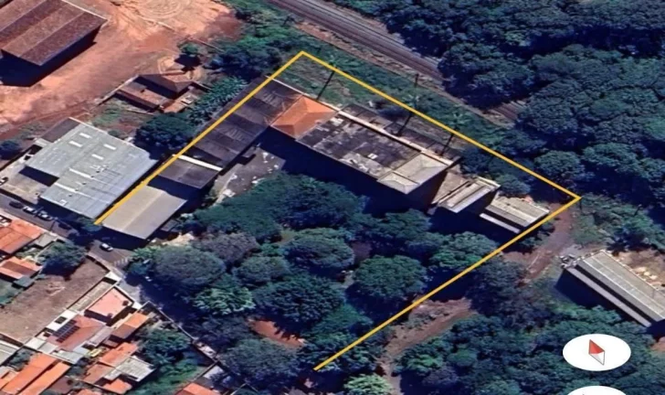 Imagem GRANDE ÁREA À VENDA NO CORAÇÃO DE SUMARÉ/SP