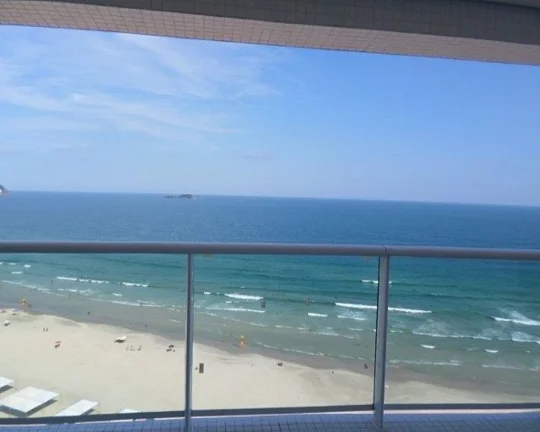 Imagem Apartamento à venda no Guarujá na Praia da Enseada.