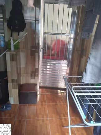 Imagem 5 Casas no terreno e mais um terreno livre nos fundos com acesso a outra rua / Zona sul / Localizado no Jardim Iporã / Região do terminal varginha