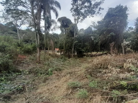 Imagem Terreno de 1.000m² no Condomínio Bosque do Angaturama : sua oportunidade para construir sua chácara.