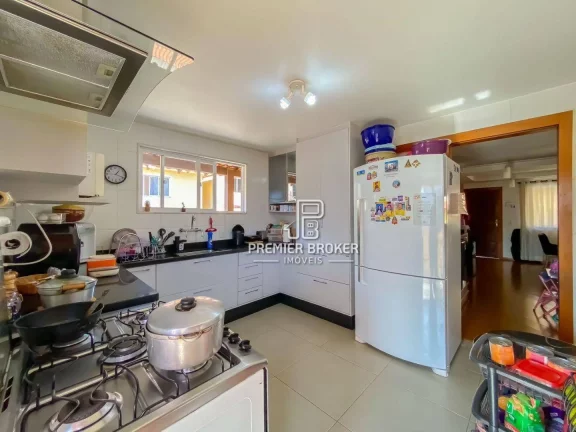 Imagem Casa com 04 dormitórios à venda, 122 m² por R$ 900.000 - Araras - Teresópolis/RJ