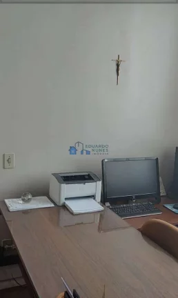Imagem APARTAMENTO DE 4 QUARTOS COM VAGA NO CENTRO.