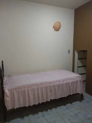 Imagem Casa com 2 dormitórios e 3 vagas de garagem no Centro de Porto Belo
