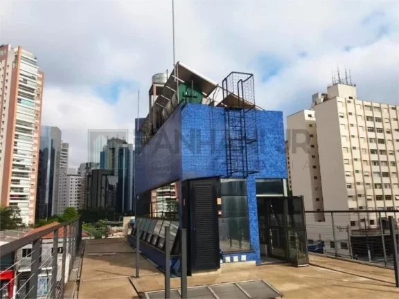 Imagem Casa Comercial de Alto Padrão na Vila Nova Conceição 8 Salas, 8 Banheiros, 15 Vagas São Paulo-SP 1.250 m² de Área