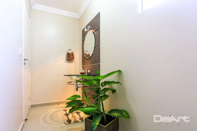 Imagem Linda residência de 02 pavimentos no Bairro mais charmoso de Rio Negro... 290m2 de construção