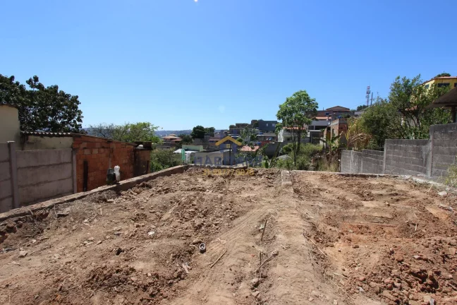 Imagem Lote Plano com fundação pronta