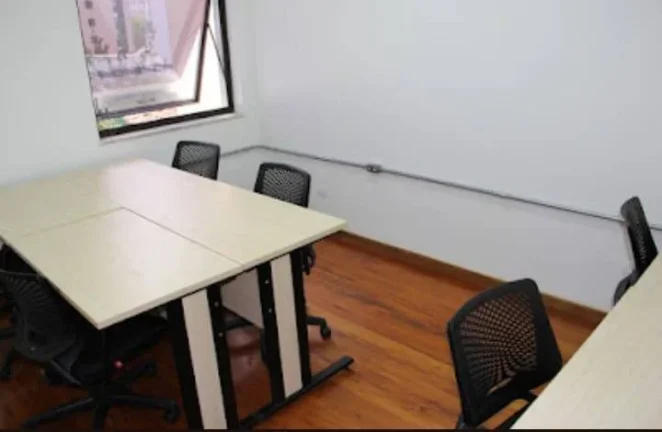 Imagem Sobrado Comercial para Alugar com 280m², 3 dormitórios, 1 suíte, 1 sala e 2 vagas!!!