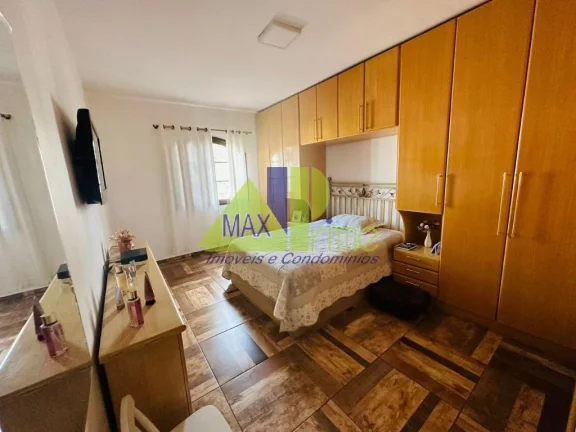 Imagem Imperdível Casa à Venda em São Paulo-SP: 3 Quartos, 1 Suíte, 2 Salas, 3 Banheiros, 2 Vagas na Vila Granada - 260m²