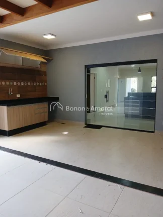 Imagem Casa térrea moderna, construída há apenas 2 anos, em terreno de 250 m² com 138,35 m² de área c...
