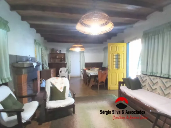 Imagem Casa a Venda por R$ 490.000,00 no Vale Encantado em Campos do Jordão/SP.