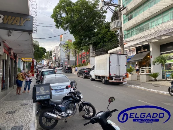 Imagem DELGADO aluga SALA COMERCIAL, Ed. MONET com aproximadamente 30 metros - Centro - Itaborai-RJ.