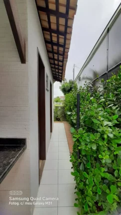 Imagem Portal do Atlântico - Casa 4/4 com Área de Lazer e 2 Vagas de Garagem