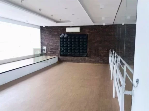 Imagem Casa Comercial de Alto Padrão na Vila Nova Conceição 8 Salas, 8 Banheiros, 15 Vagas São Paulo-SP 1.250 m² de Área
