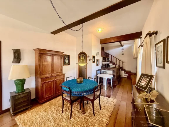 Imagem Bela Casa Mobiliada para Locação Anual