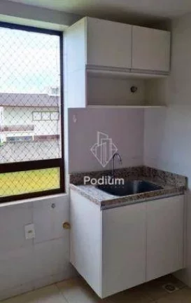 Imagem Apartamento semimobiliado com varanda/sacada a beira mar da Praia de Areia Dourada. -AP1580