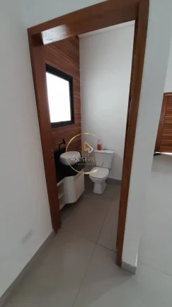 Imagem Casa térrea, 3 Dormitórios (1 suíte), 4 vagas, 300m2, Condomínio Malibu.