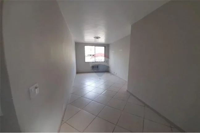 Imagem Apartamento com 2 quartos á venda em Praça Seca - Rio de Janeiro