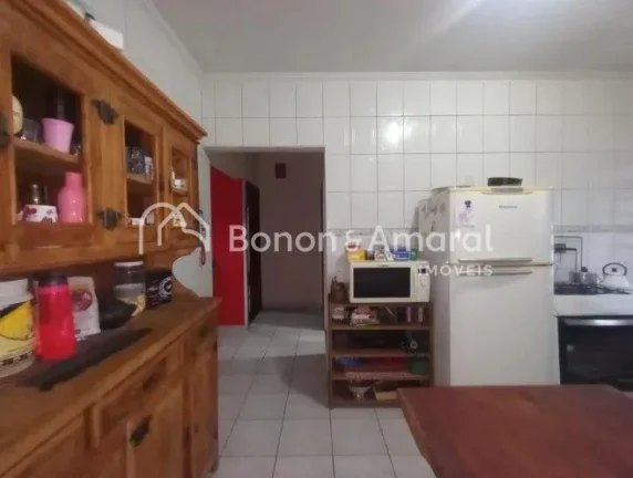 Imagem Excelente oportunidade de compra em Valinhos! Casa aconchegante localizada em um tranquilo condomín...