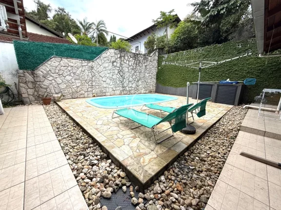 Imagem Casa à venda no Santo Antonio em Joinville, por 890 mil