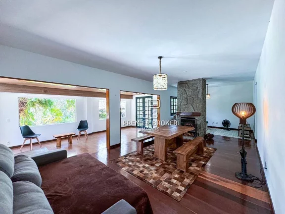 Imagem Casa à venda, 235 m² por R$ 1.680.000,00 - Albuquerque - Teresópolis/RJ