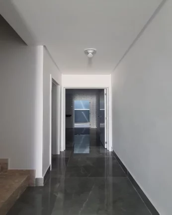 Imagem Casa nova à venda com 2 suítes e 2 vagas no Butantã.