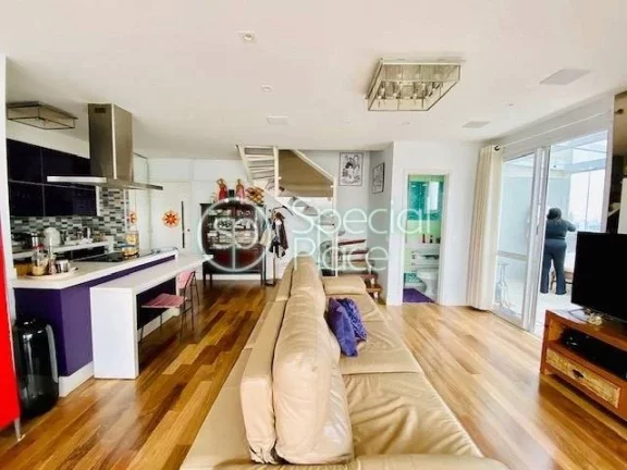 Imagem O duplex no bairro Chácara Inglesa tem 116 metros quadrados com 2 quartos sendo 2 suítes e 3 banhe...