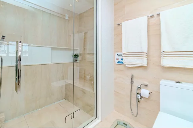 Imagem Cobertura à venda em Porto Alegre, Moinhos de Vento, com 3 quartos, 354m2