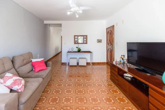 Imagem Sobrado na Lapa Sobrado que vem de família! Passou pelos bisavós, avós, pais e hoje ocupado pela quarta geração...