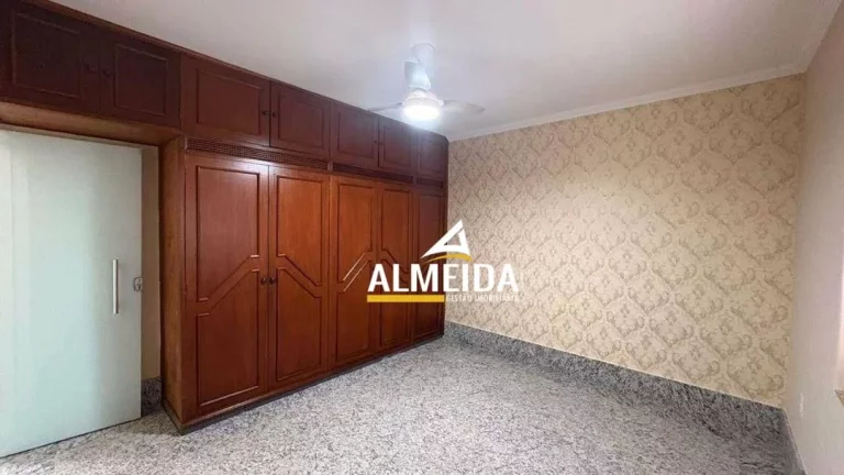 Imagem Casa com 3 dormitórios à venda, 138 m² por R$ 770.000,00 - Vila Aparecida - Rio Claro/SP