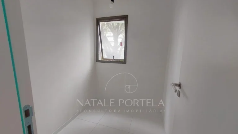 Imagem Novíssimo Alto Padrão em Casa Forte!