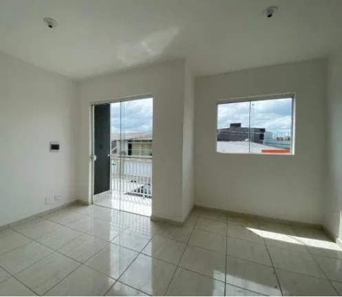 Imagem Sobrado com 2 Quartos no Tatuquara - 59 m² - R$300 mil
