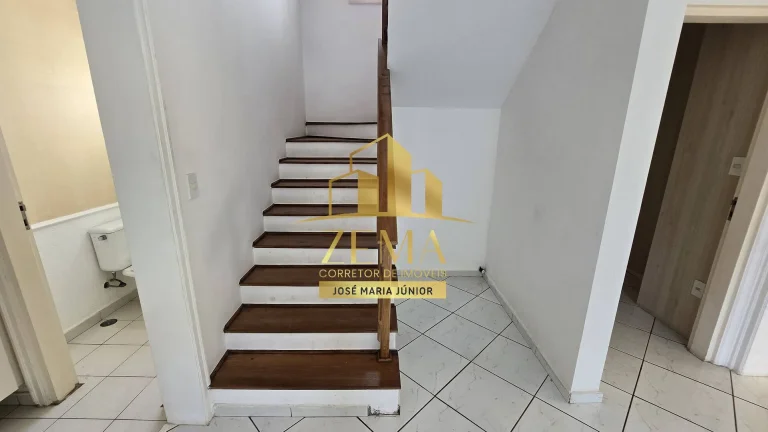Imagem Sobrado Amplo, Condominio c/ Piscina,Vila Oliveira, 220m2, 04 Sts, 04 vgs.