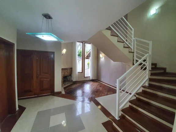 Imagem Sobrado com 3 dormitórios à venda, 500 m² por R$ 1.990.000,00 - Jardim Passargada D - Cotia/SP