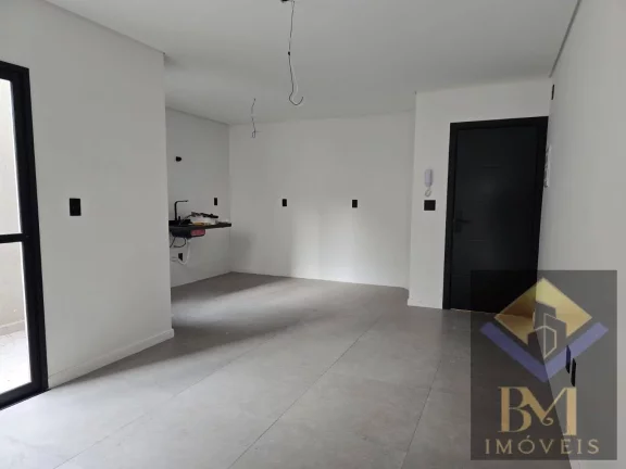 Imagem Lindo apartamento em prédio 2 andares com elevador.
