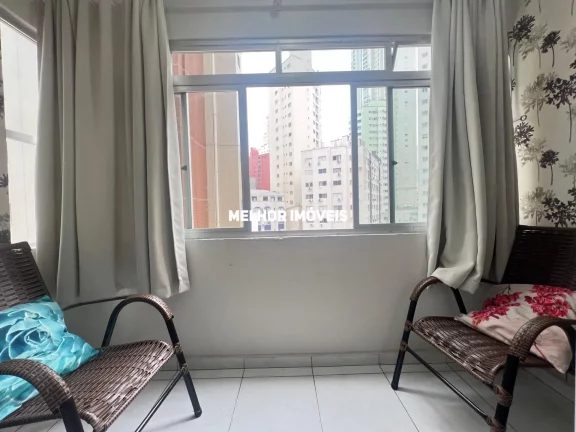 Imagem Apartamento a venda na quadra do mar, localizado no Centro Sul de Balneário Camboriú.
