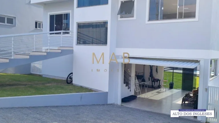 Imagem Casa/Sobrado de Alto Padrão à Venda em Localização Privilegiada no Bairro Ingleses - Florianópolis SC!