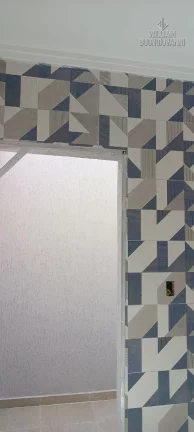 Imagem Casa tipo sobrado, independente , garagem c/vaga livre e quintal em São Vicente!
