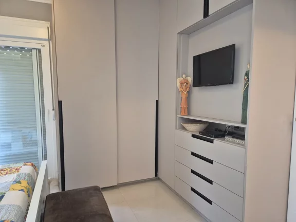 Imagem Casa térea à venda com 3 quartos, sendo 2 suítes, em Condomínio Flamboyant-B, Atibaia - SP