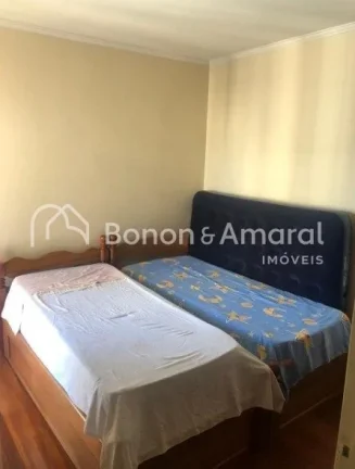 Imagem Localizado em uma das regiões mais valorizadas de Campinas, este triplex no Cambuí oferece o equil...