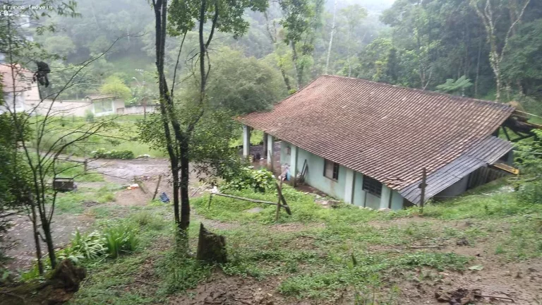 Imagem Chácara para Venda em Ribeirão Pires, Somma, 4 dormitórios, 1 banheiro, 10 vagas