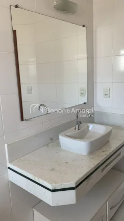 Imagem Um lar pensado para viver bem!

Essa casa no Condomínio Portal do Jequitibá encanta pelo acabament...