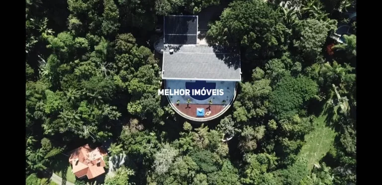 Imagem Casa Alto Padrão mobiliada e decorada á venda com 6 suítes e 8 vagas na Interpraias em Balneário Camboriú.