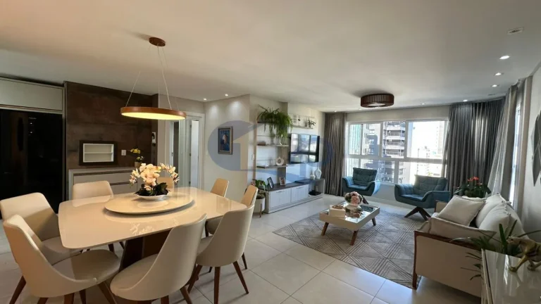 Imagem Apartamento á venda com 3 dormitórios no centro de Torres/RS