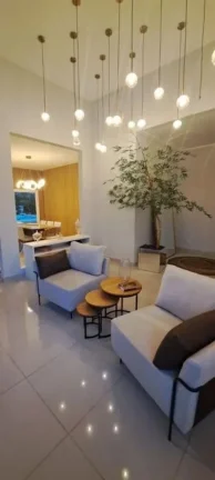 Imagem Casa em condomínio de luxo no bairro Caguassu em Sorocaba-SP: 3 quartos, 1 suíte, 4 banheiros, 4 vagas de garagem.