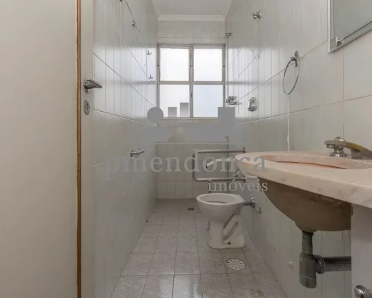 Imagem Apartamento incrível à venda para reforma numa das melhores localizações de Higienópolis.