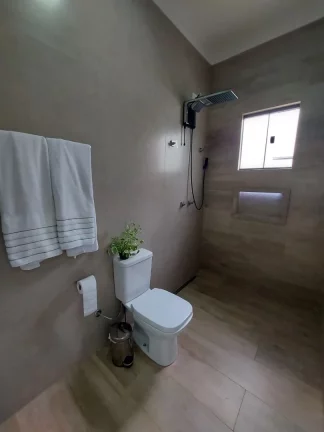 Imagem CASA TÉRREA - RICA EM DETALHES - RESIDENCIAL TERRAS DA ESTÂNCIA - PAULÍNIA