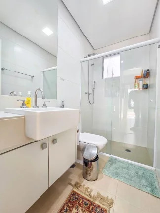 Imagem Apartamento Pé na Areia à Venda com 3 dormitórios 1 suíte 133m² Riviera de São Lourenço Bertioga SP